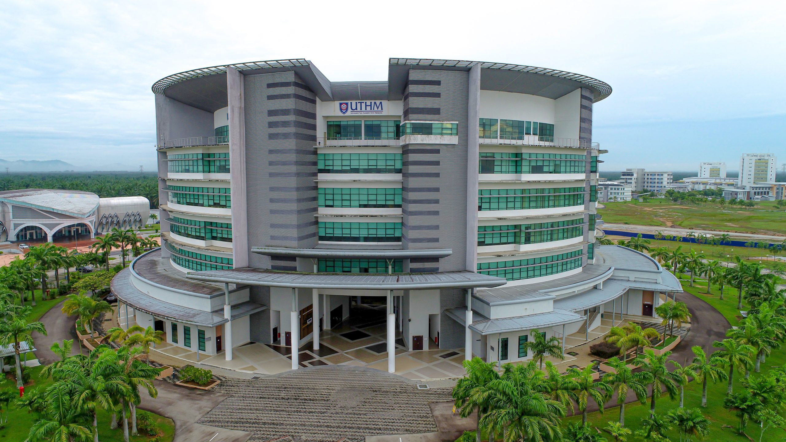 BACHELOR OF MECHANICAL ENGINEERING WITH HONOURS 